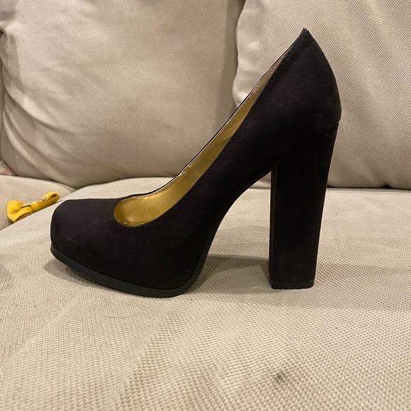 Women’s platform heels size 5.5 - Picture 2 of 6